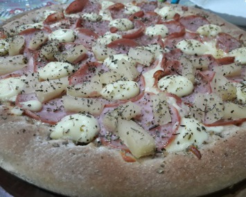 Pizza Lombo com Abacaxi